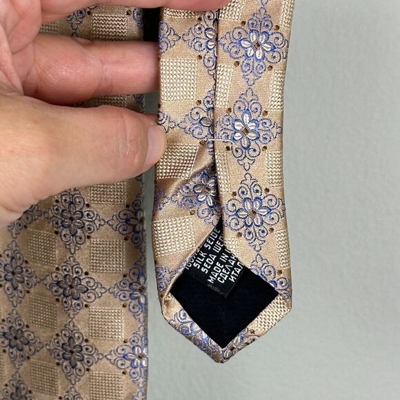 Hugo Boss 100% Silk Tie Black Label Made in Italy Gold Blue Geometric 58.5x3.25 - Picture 10 of 10